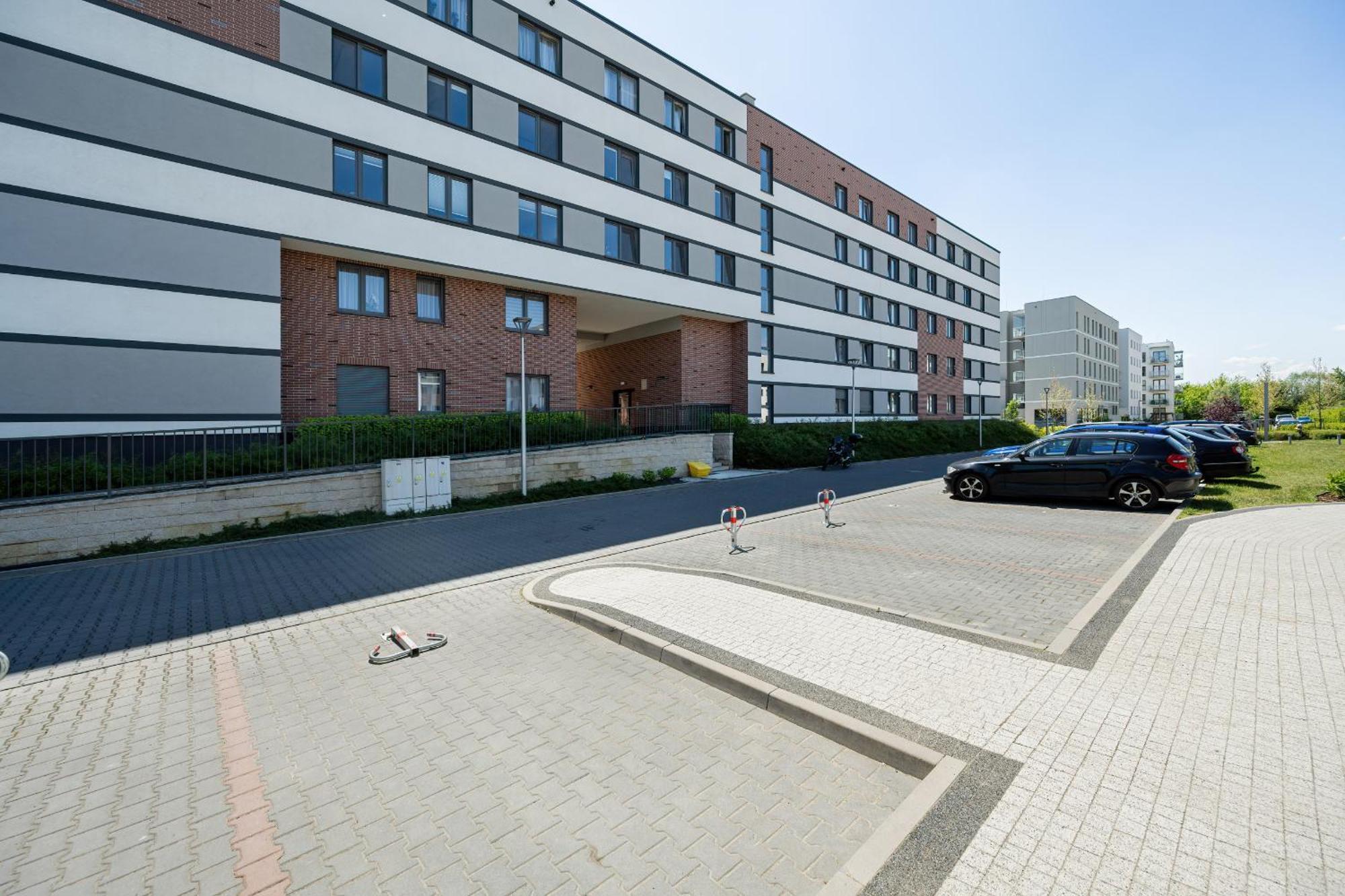Piekny Apartament Wichrowa - 2 Sypialnie Free Garage Wroclaw By Noclegi Renters Екстериор снимка