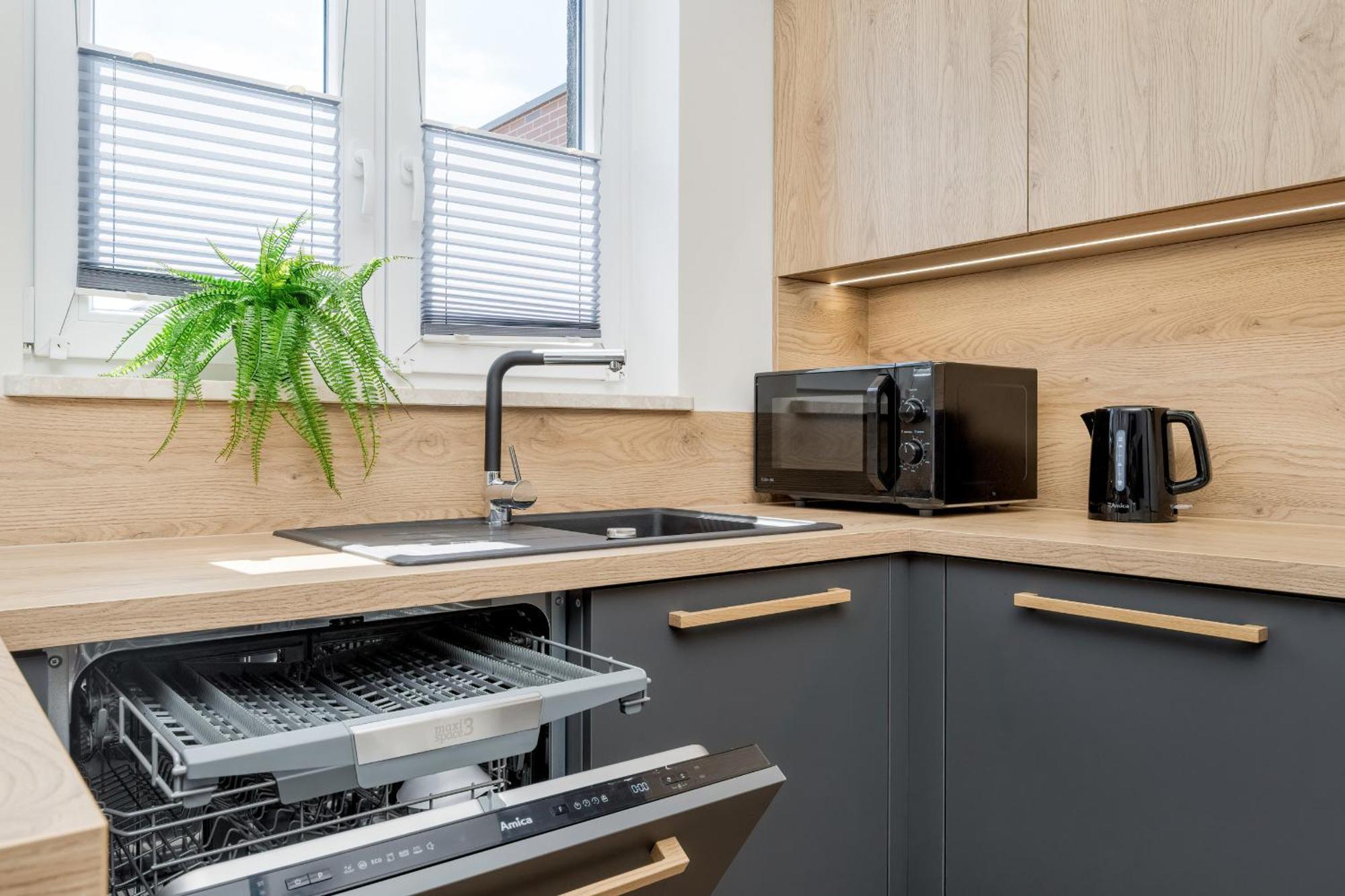Piekny Apartament Wichrowa - 2 Sypialnie Free Garage Wroclaw By Noclegi Renters Екстериор снимка