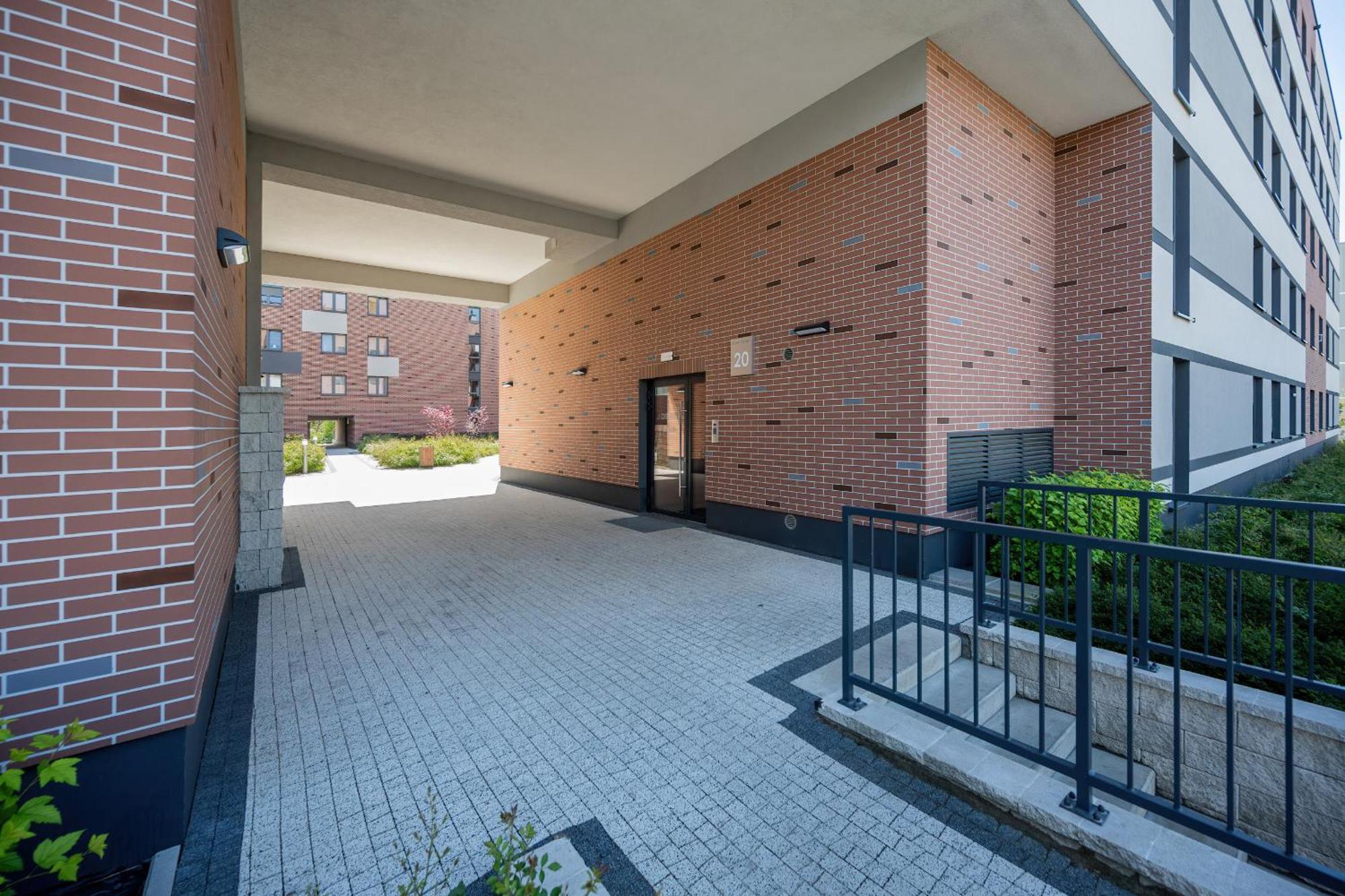 Piekny Apartament Wichrowa - 2 Sypialnie Free Garage Wroclaw By Noclegi Renters Екстериор снимка